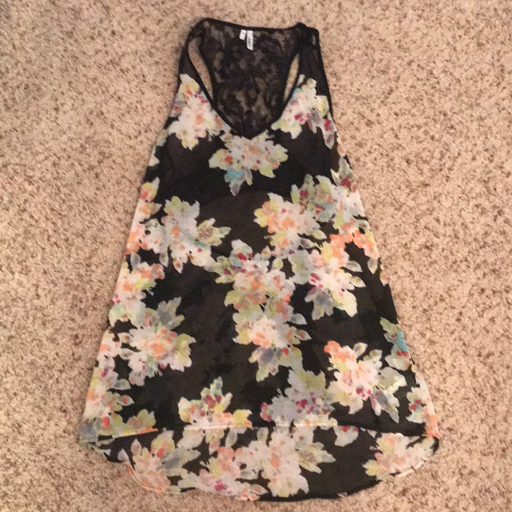 Size Medium Studio Y Dressy Top with lace back